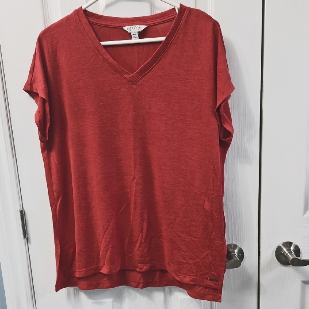 Orvis Top Color Red Size Medium Ptp 21 inch.